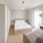 Flors Apartment