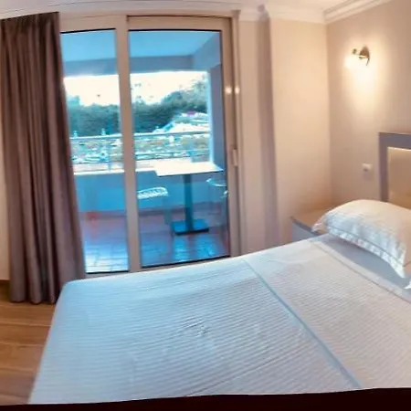 Flors Apartment Durres