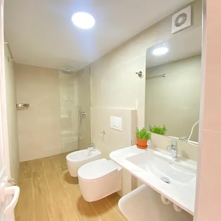 Apartment Flors Durres
