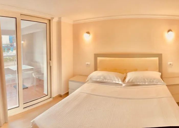 Flors Apartment