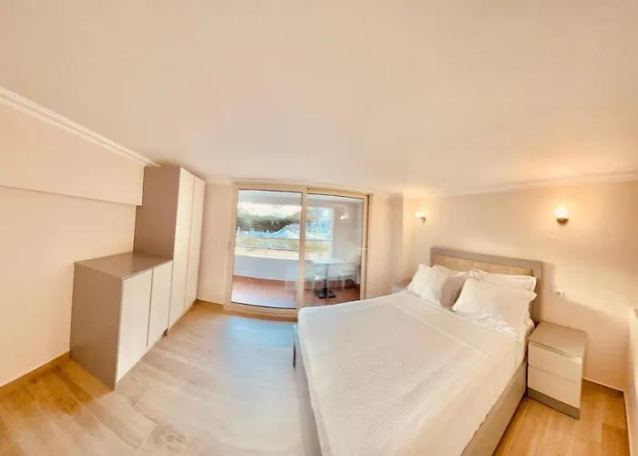 Apartment Flors Durres