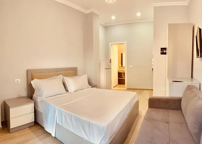 Flors Apartment Durres
