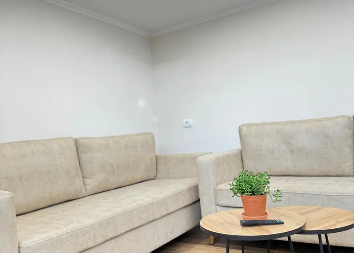 Flors Apartment Durres